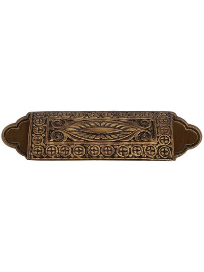 Eastlake Cup Pull - 3 1/2 inch Center-to-Center in Cottage Antique.